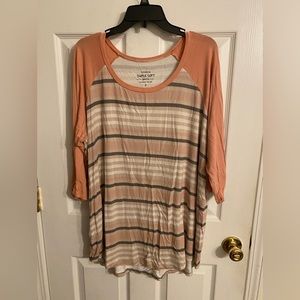 Torrid super soft crew neck Tshirt